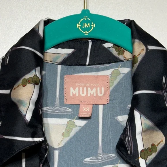 Show Me Your Mumu Overslept Pj Set in the Extra Dirty Martini Silky Print - Picture 5 of 17